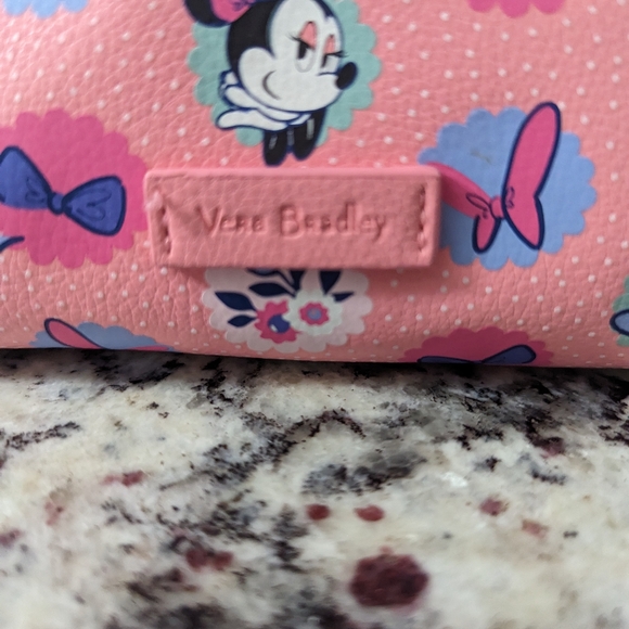 Minnie Mouse Garden Party Cosmetic Bag by Vera Bradley NWT - Picture 3 of 6